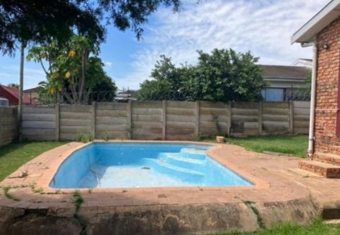 3 Bedroom Property for Sale in Azalea Park Eastern Cape